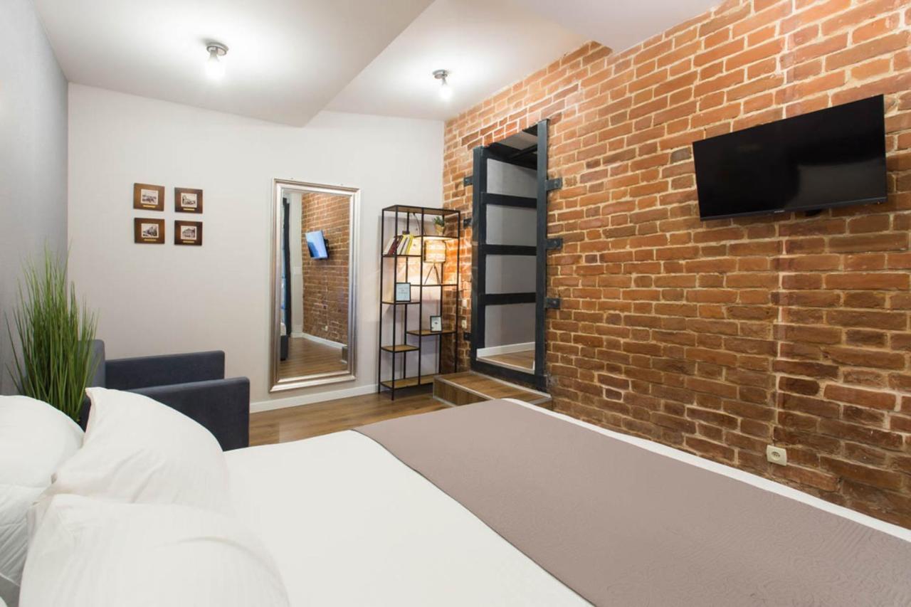 Cozy Apartment In The Center - Podilskyi Lane 7 Harkov Kültér fotó